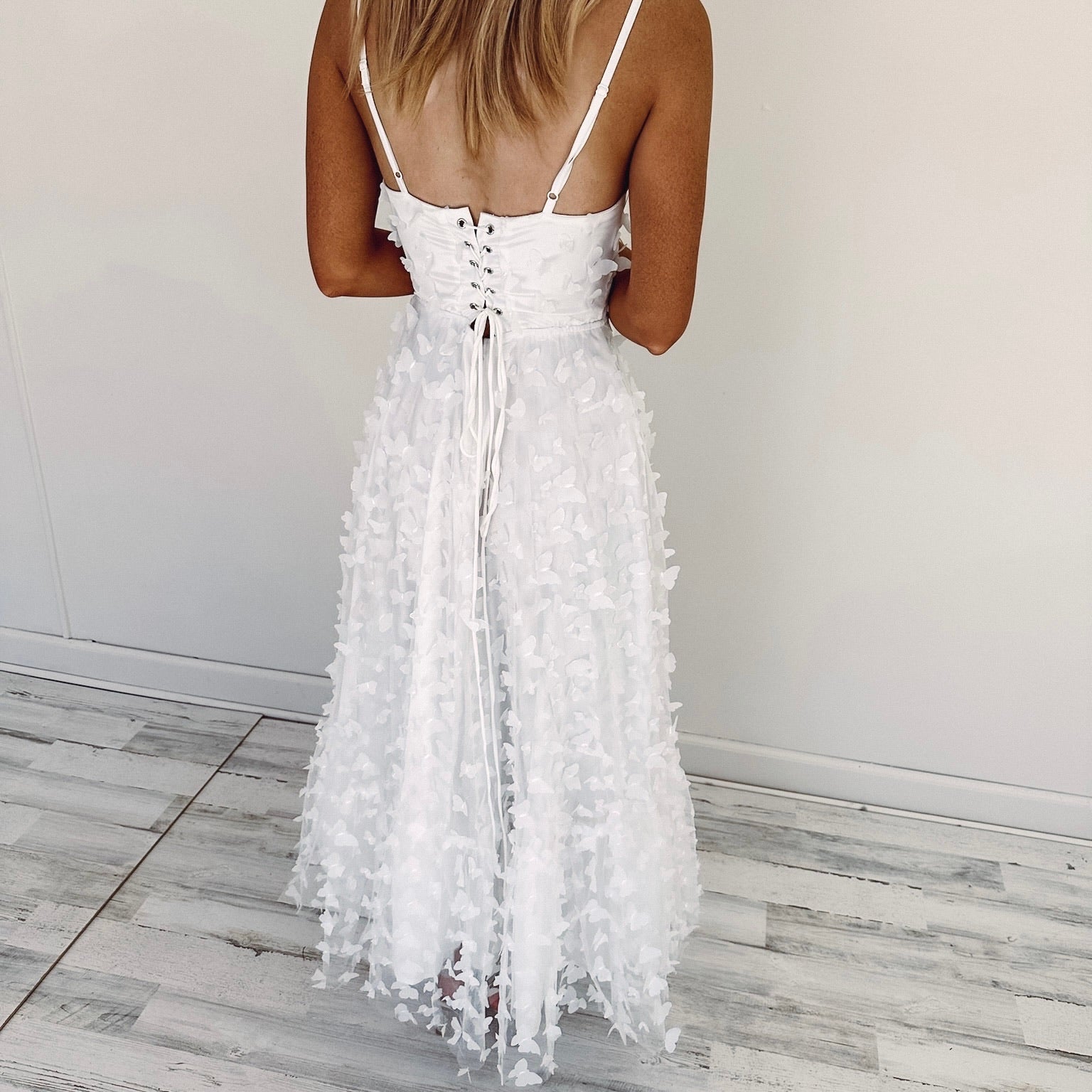 butterfly dress midi Sugarlips Sheer Chiffon Butterfly Print Asymmetrical Hem Square Neck Sleeveless Ruffle Midi A-L, Womens, XL, White Multi