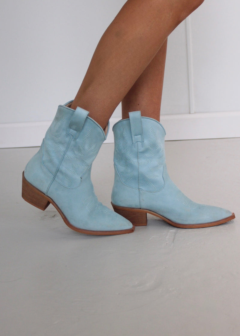 Clara Boots