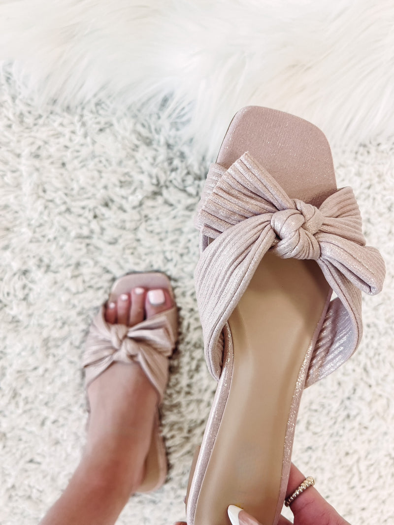 Bow Sandals - Blush