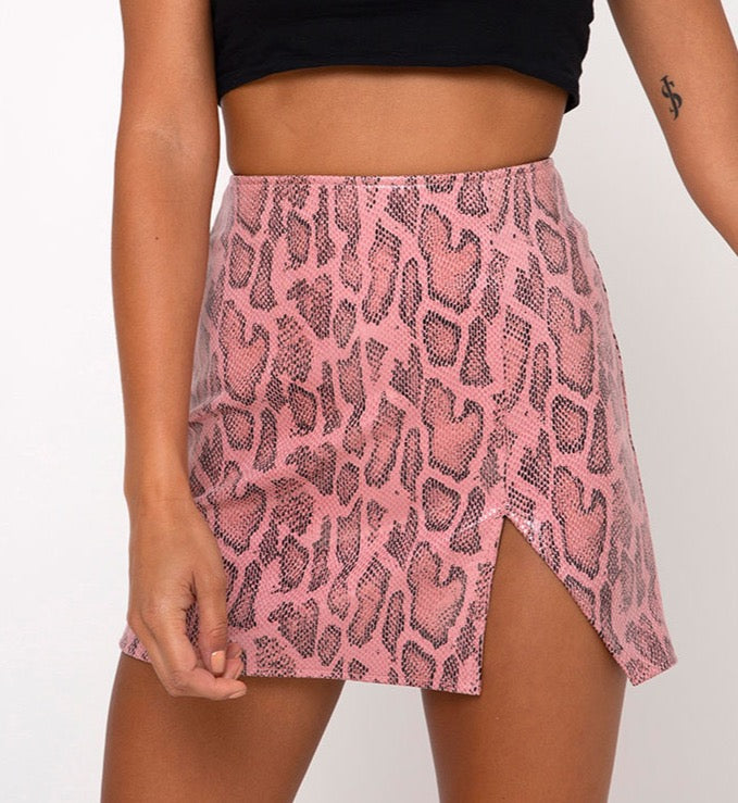 Motel Wren Skirt in Snake Pink